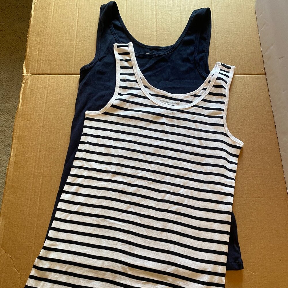 Women Lot 2 Tanks NEW Medium Black and White Stripe, Navy Blue Tank Top NWOT